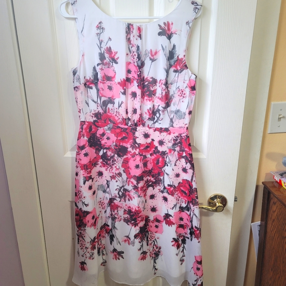 Sleeveless A-line dress